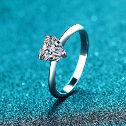 Diamond Cut Heart Shaped Finger Ring